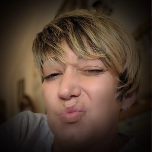 Meet your Posher, Gabrielle